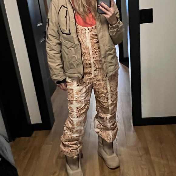 NEW FP Movement Alpine Glow Printed Snow Bib / Ski pants - Picture 7 of 8